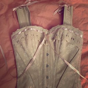 LUXURIOUS VICTORIAN INSPIRED DUSTY PINK CORSET